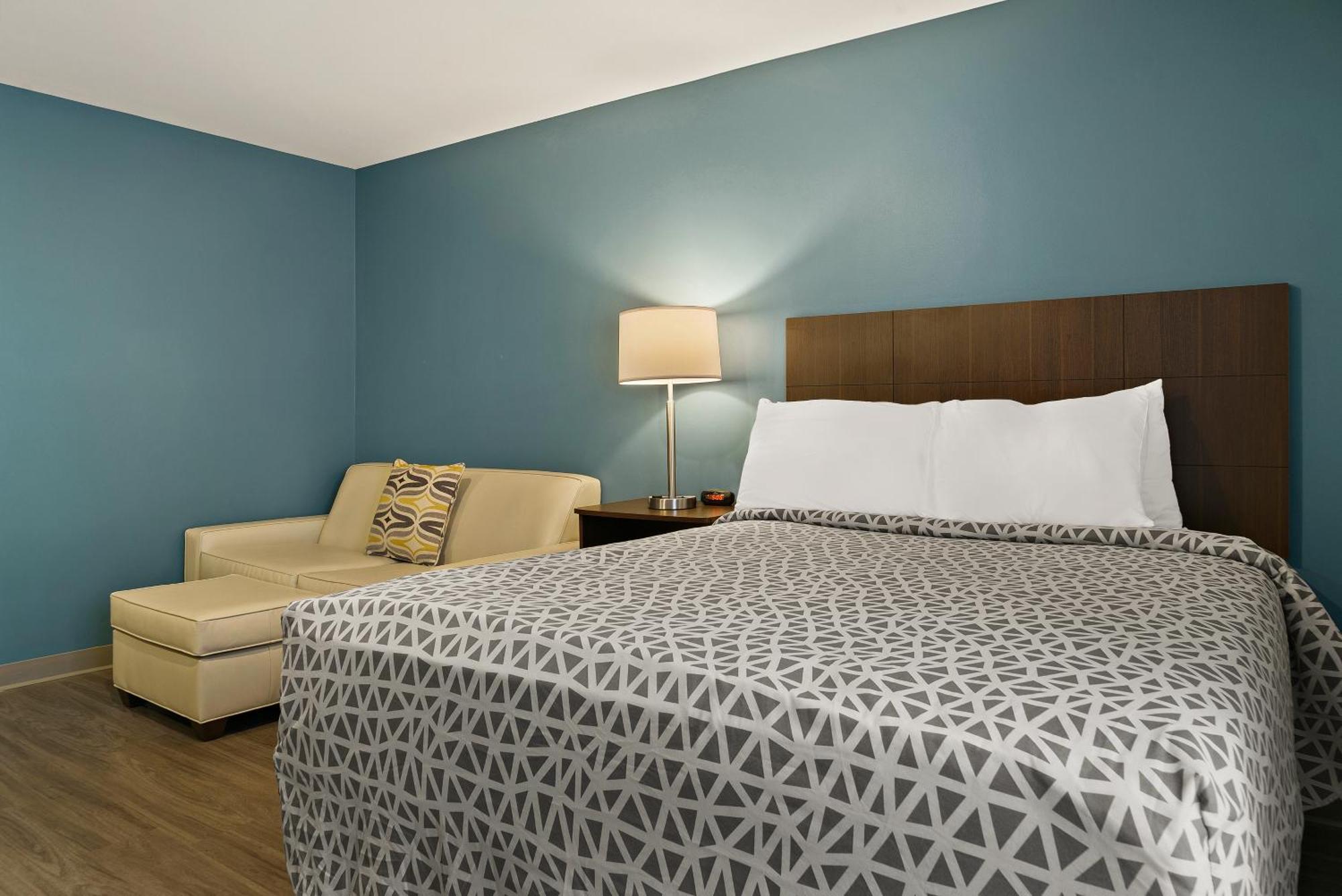 Woodspring Suites Winston-Salem Near Hanes Mall Bagian luar foto