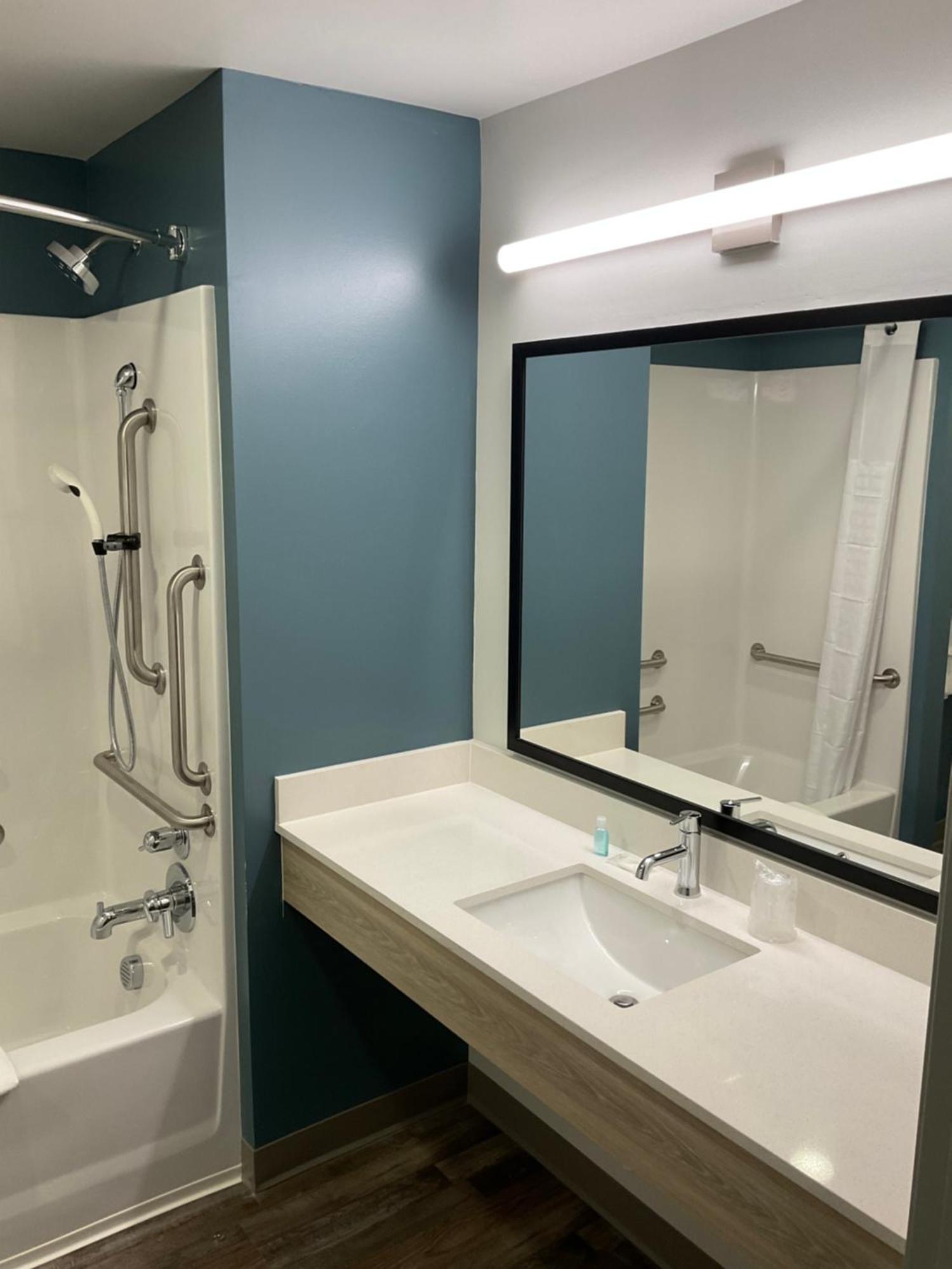 Woodspring Suites Winston-Salem Near Hanes Mall Bagian luar foto