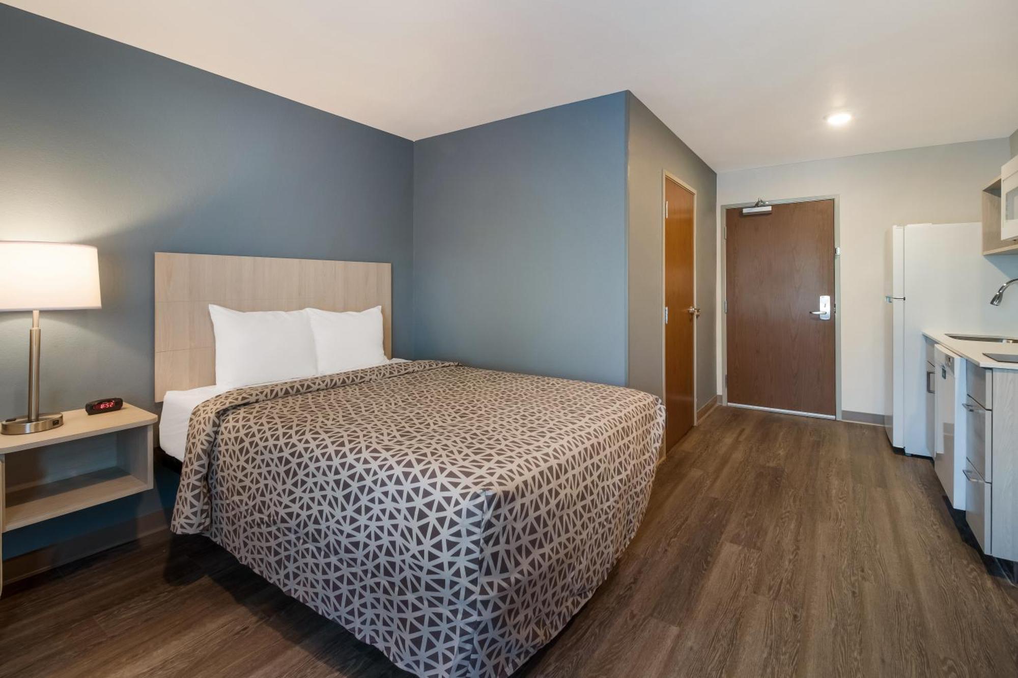 Woodspring Suites Winston-Salem Near Hanes Mall Bagian luar foto